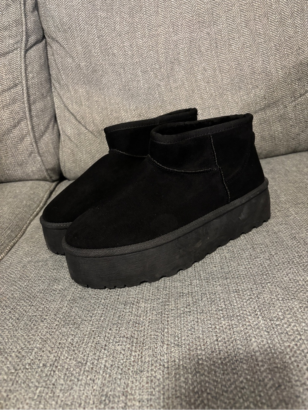 Mudd Black Ankle Boots Woman’s Various Sizes